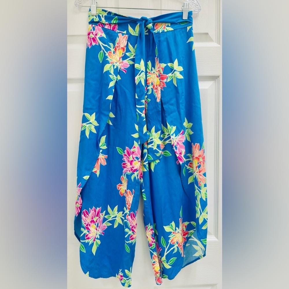 Tommy Bahama Blue Floral Crop Wrap Pants New Without Tags! Size XS / TP